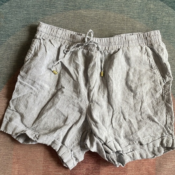 Ellen Tracy Women's Coastal Striped Linen Shorts - Picture 4 of 10